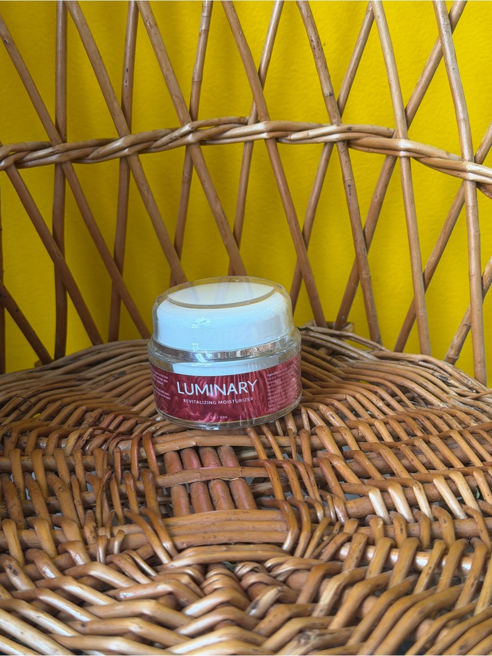 NEW LUMINARY REVITALIZING MOISTURIZER CREAM 1 OZ TRAVEL
